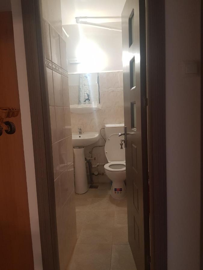 Apartament Cu 2 Camere Situat La 5 Minute De Statiunea Mamaia Constanta Exterior photo